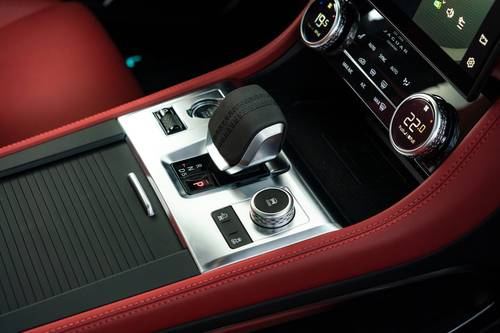 2026 Jaguar F-PACE P400 R-Dynamic S 4dr SUV Shifter