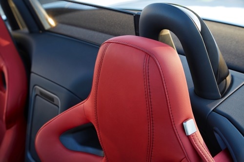 2016 Jaguar F-TYPE R Convertible Interior Detail