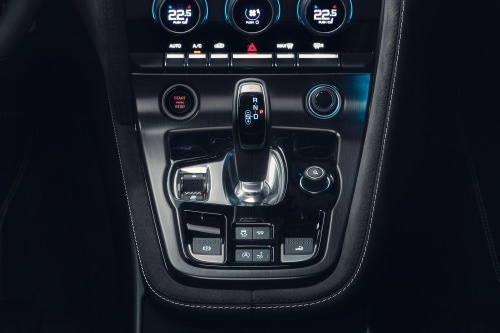 2018 Jaguar F-TYPE SVR Convertible Shifter