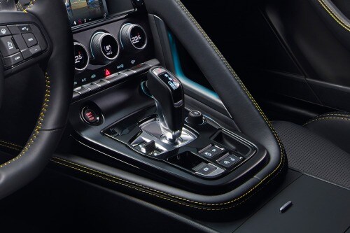 2018 Jaguar F-TYPE 400 Sport Coupe Shifter