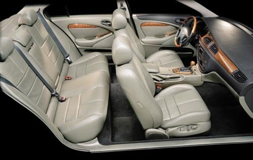 2001 Jaguar S-Type V8 4dr Sedan
