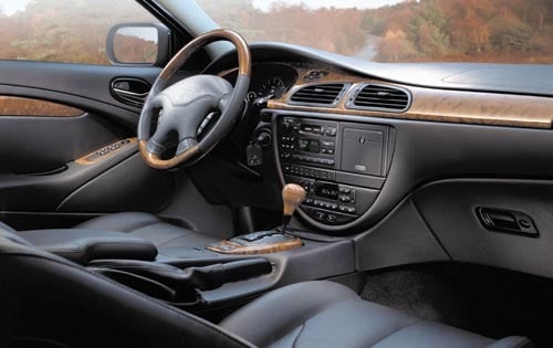 2001 Jaguar S-Type V8 4dr Sedan