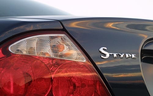2002 Jaguar S-Type Rear Badging