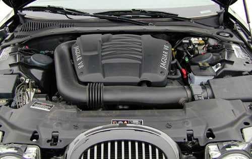 2002 Jaguar S-Type V8 4dr Sedan Shown