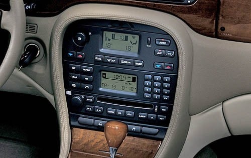 2003 Jaguar S-Type V6 Center Console Shown