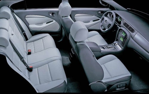 2005 Jaguar S-Type Interior