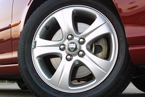 2002 Jaguar X-Type 3.0 4dr AWD Sedan w/sports package wheels