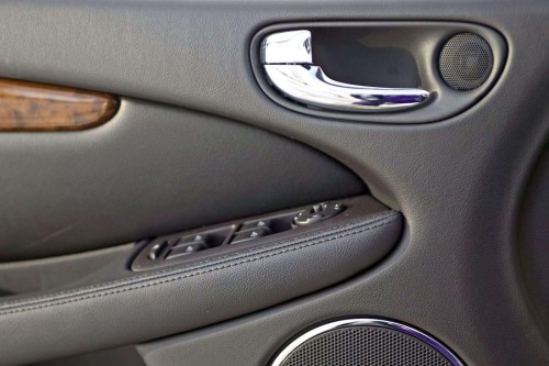 2007 Jaguar X-Type 3.0L Sedan Interior Detail