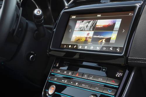 2019 Jaguar XE 20d R-Sport Sedan Center Console
