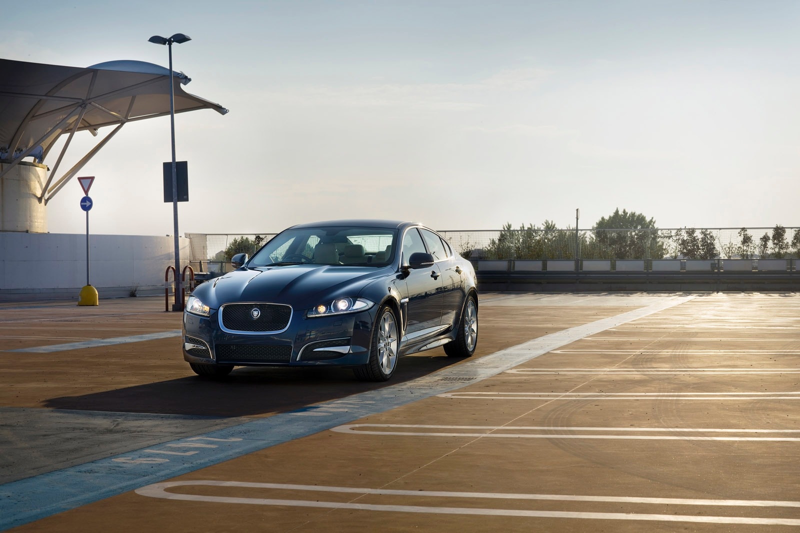 2013'14 Jaguar XJ, XF and XK Recalled for Hardware Problem Edmunds