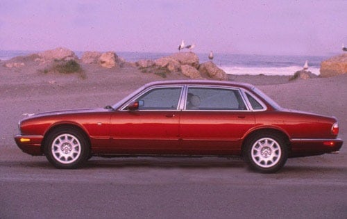 1998 Jaguar  XJ-Series 4dr XJ8L Sedan