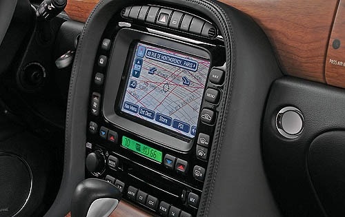 2006 Jaguar XJ-Series Super V8 Portfolio Center Console