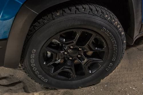 2023 Jeep Cherokee Trailhawk 4dr SUV Wheel