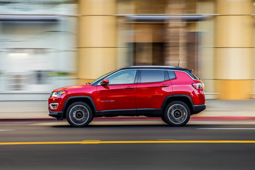 2019 Jeep Compass Pictures 228 Photos Edmunds