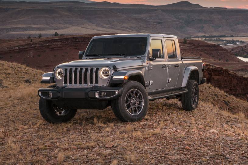 2020 Jeep Gladiator Pictures 385 Photos Edmunds