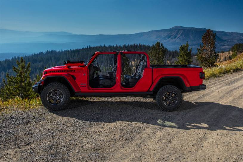 Jeep Gladiator Review Prices And Pictures Edmunds Jeep Gladiator Review Prices And Pictures Edmunds