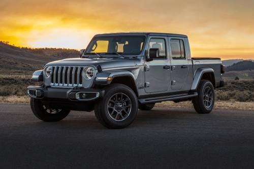 Jeep Gladiator Overland Crew Cab Pickup Exterior Shown