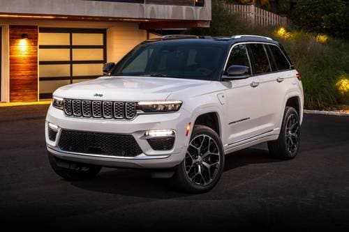 Jeep Grand Cherokee 4xe Summit Reserve 4dr SUV Exterior Shown