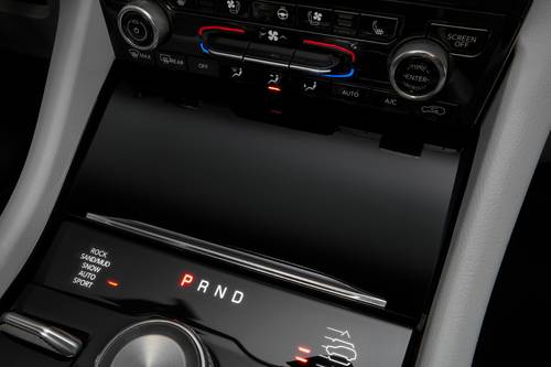 2025 Jeep Grand Cherokee L Overland 4dr SUV Interior Detail