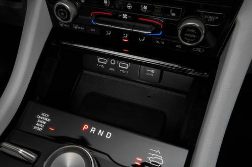2025 Jeep Grand Cherokee L Overland 4dr SUV Interior Detail