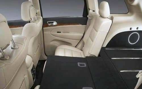 2011 Jeep Grand Cherokee Limited Cargo Area