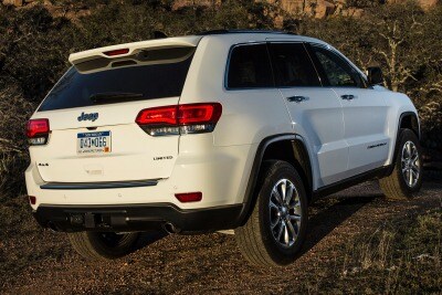 Used 2017 Jeep Grand Cherokee Laredo Suv Review Ratings Edmunds 2017 Jeep Grand Cherokee Limited 4dr Suv Exterior Off Road Adventure Ii Package Shown