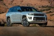 Jeep Grand Cherokee Overland 4dr SUV Exterior Shown