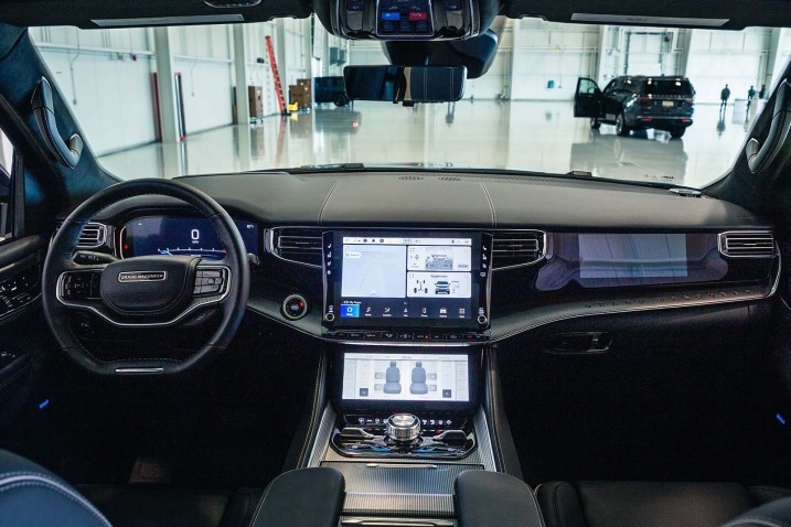 2023 Jeep Grand Wagoneer L