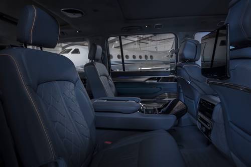 Jeep Grand Wagoneer L Series III 4dr SUV Interior Detail