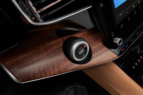 Jeep Grand Wagoneer L Series III 4dr SUV Interior Detail