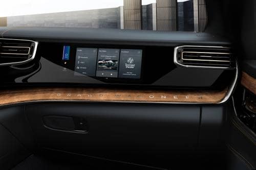 Jeep Grand Wagoneer L Series III 4dr SUV Interior Detail