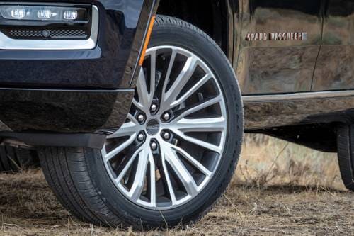 Jeep Grand Wagoneer L Series III 4dr SUV Wheel