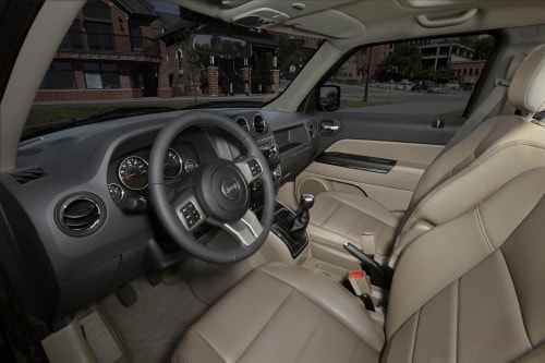 2016 Jeep Patriot High Altitude Edition 4dr SUV Interior