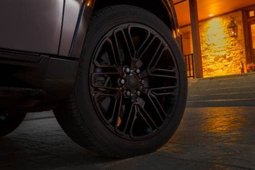 Jeep Wagoneer L Series II Carbide 4dr SUV Wheel