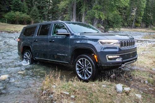Jeep Wagoneer L Series III 4dr SUV Lifestyle Exterior