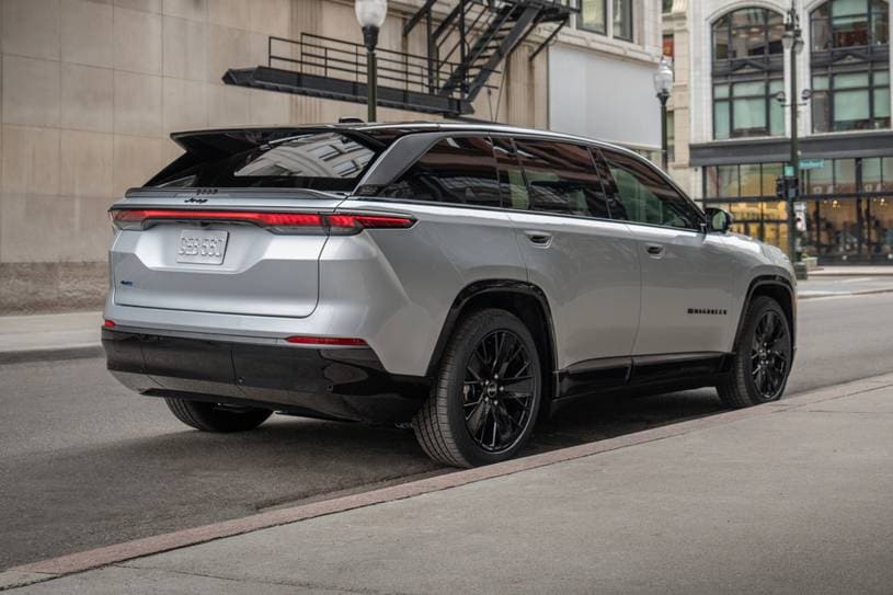 2025 Jeep Wagoneer S Launch Edition 4dr SUV Exterior