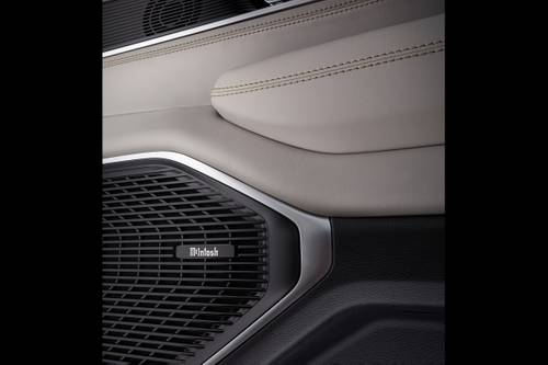 Jeep Wagoneer Series II 4dr SUV Interior Detail