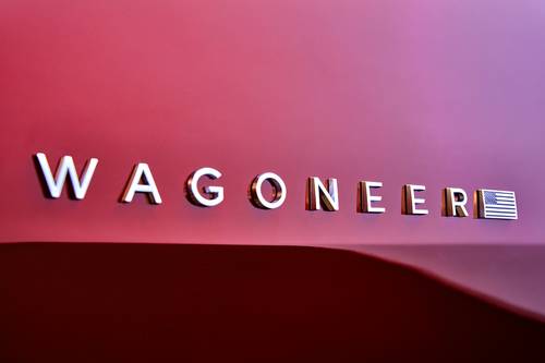 2025 Jeep Wagoneer Series II 4dr SUV Front Badge