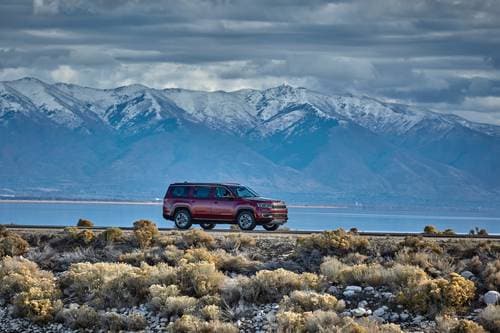 2025 Jeep Wagoneer Series II 4dr SUV Lifestyle Exterior