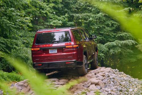 2025 Jeep Wagoneer Series II 4dr SUV Lifestyle Exterior