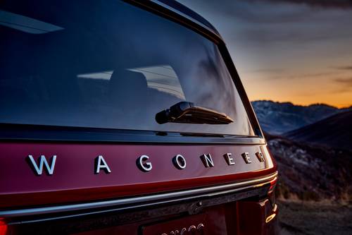 2025 Jeep Wagoneer Series II 4dr SUV Rear Badge