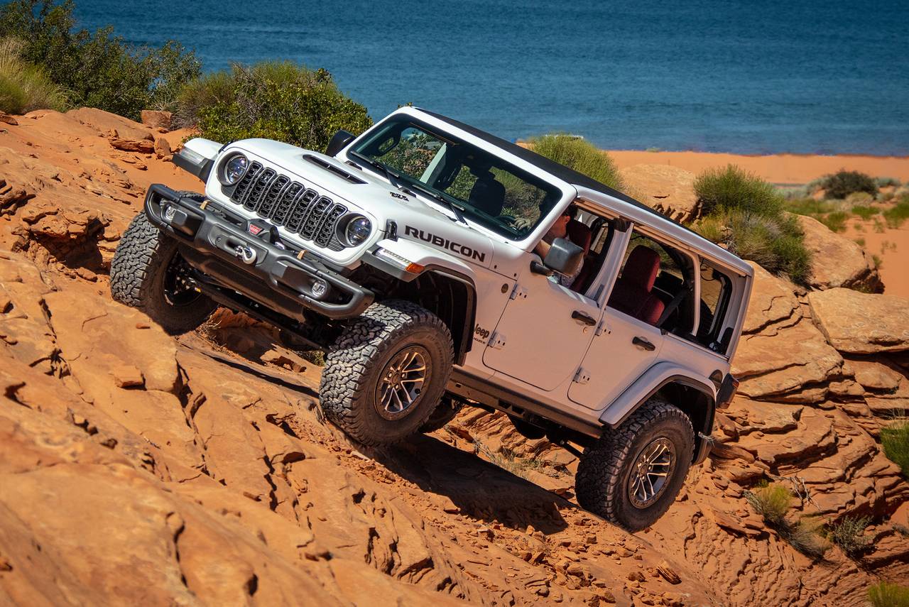 Used Jeep Wrangler and Gladiator off-road vehicles