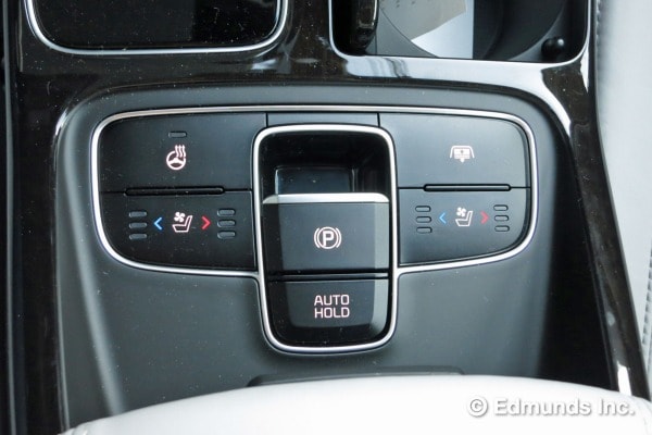 2014 Kia Cadenza Edmunds Road Test