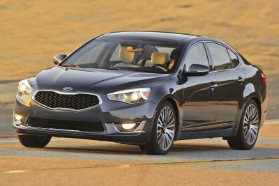 2016 Kia Cadenza Sedan Review Edmunds 2016 Kia Cadenza Premium Sedan Exterior Shown