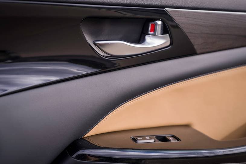 2020 Kia Cadenza Limited Sedan Interior Detail