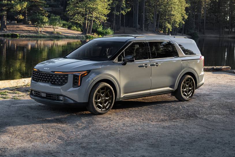 2026 Kia Carnival Hybrid SX Prestige Passenger Minivan Exterior Shown