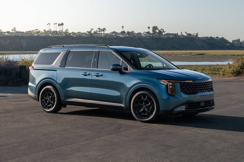 2026 Kia Carnival SX Prestige Passenger Minivan Exterior Shown