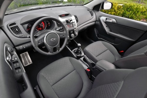 2013 Kia Forte SX 4dr Hatchback Interior