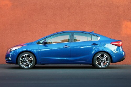 2014 Kia Forte EX Sedan Profile Shown