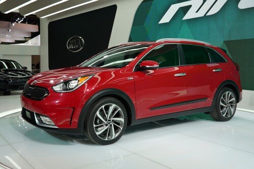 2019 Kia Niro Pricing Features Ratings And Reviews Edmunds 2019 Kia Niro